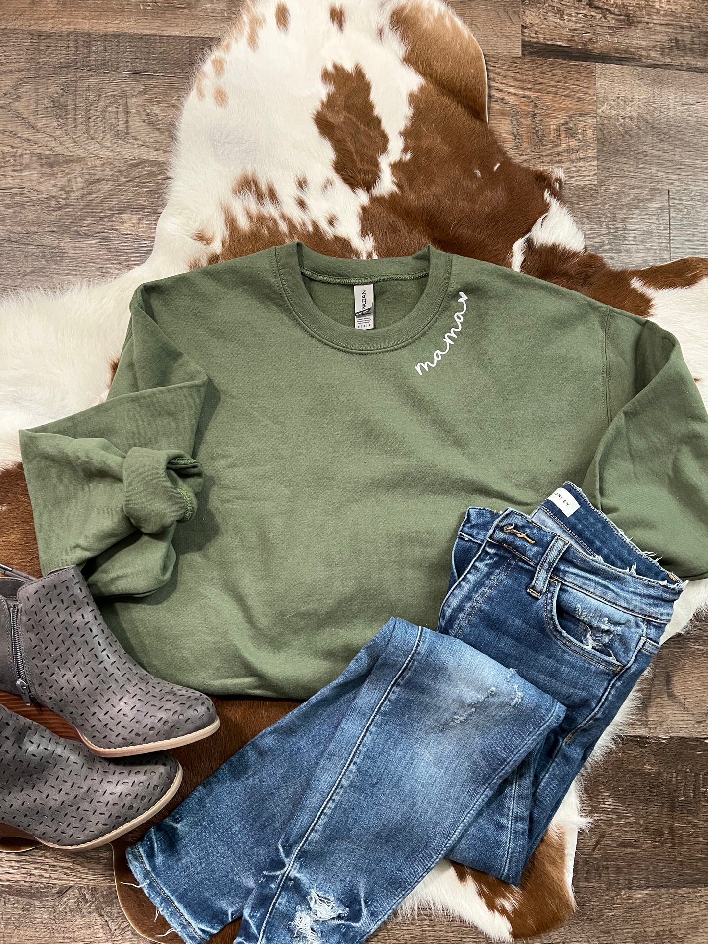 Mama Embroidered Sweatshirt